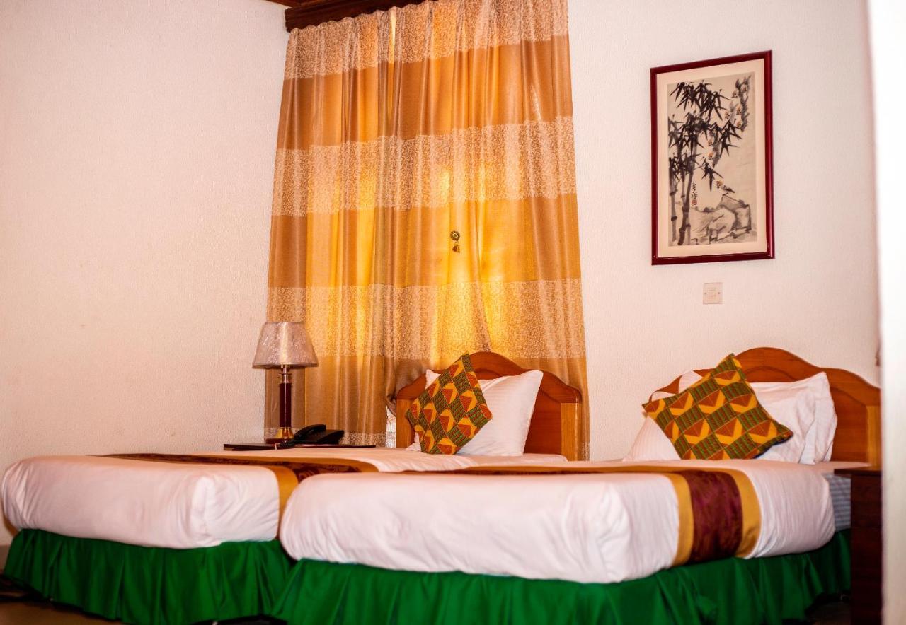 Royal Park Hotel Kumasi Exterior photo