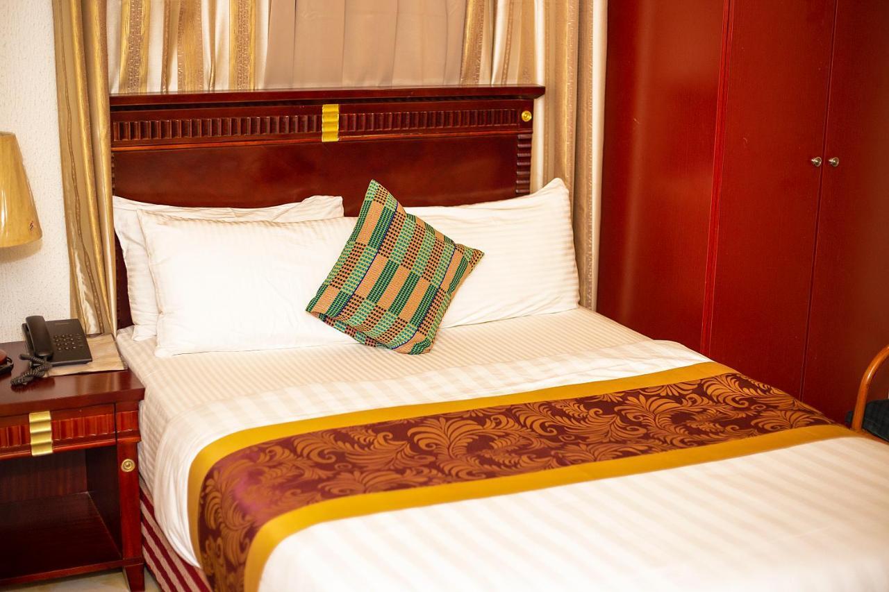 Royal Park Hotel Kumasi Exterior photo